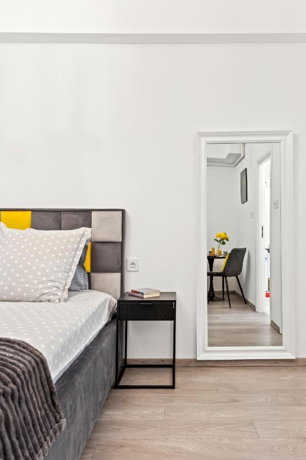 Brand New Studio - Old Town Bucarest Extérieur photo