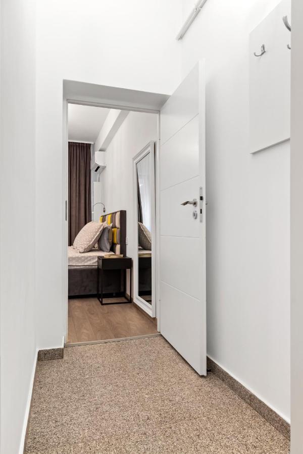 Brand New Studio - Old Town Bucarest Extérieur photo