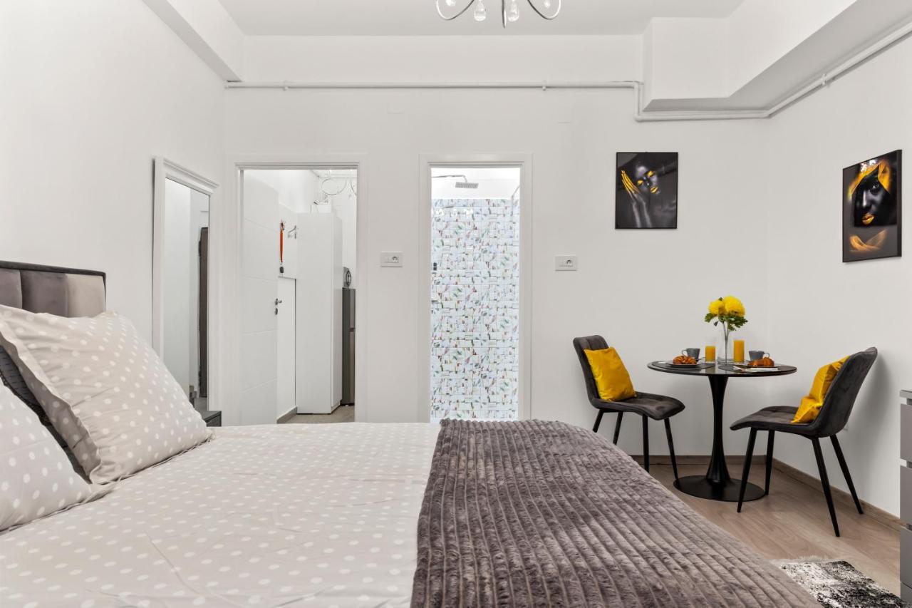 Brand New Studio - Old Town Bucarest Extérieur photo